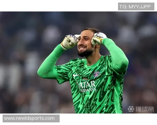 曼城门将长传比例激增至42瓜帅看中多纳鲁马扑救能力强大 曼城门将长传比例激增至42瓜帅看中多纳鲁马扑救能力强大