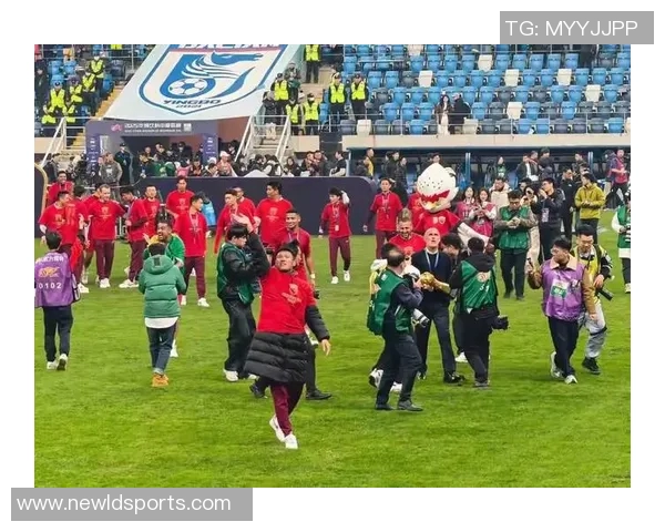 王燊超火力全开四球追平中超单季纪录天外流星般闪耀赛场 王燊超火力全开四球追平中超单季纪录天外流星般闪耀赛场