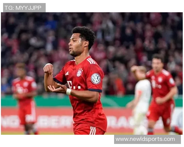 法尔克透露拜仁明年八月初将开启中国行并进行两场友谊赛 法尔克透露拜仁明年八月初将开启中国行并进行两场友谊赛