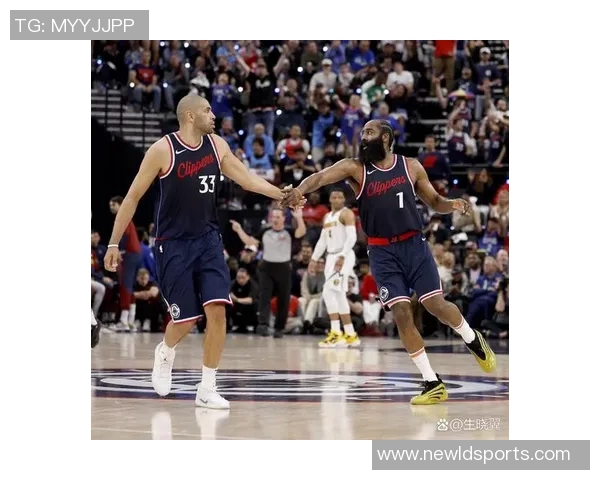 快船太阳对决先发阵容揭晓哈登比尔小卡携手出战布克狄龙迎战